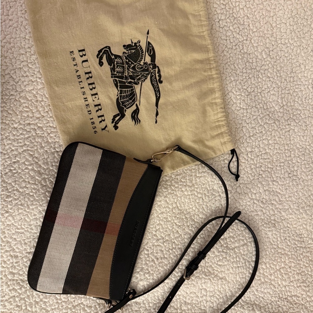 Burberry Peyton house check crossbody